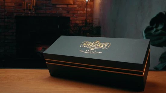 Whisiskey Luxe Whiskey Rocks Set - Whiskey Stones - 6 Stuks - IJstang - Herbruikbare IJsblokjes - Graniet Whiskey Stenen Voor Glazen - Accessoires - IJklontjes Steen - Drank Koeler - Cadeau Voor Man & Vrouw - Afbeelding 2