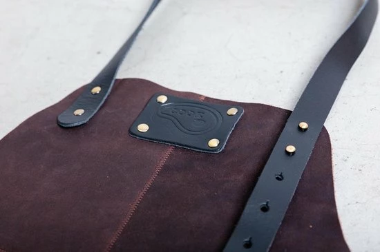 Leertheorie Leren Schort Luxe - Lederen Schort - BRUIN - Kokschort - Kookschort - BBQ Schort - Vaderdag - Stoer Cadeau Voor Man Vader Opa Papa - Afbeelding 4