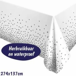 Happy Happenings Folie Tafelkleed - Wit Tafelzeil - Zilveren Stippen - Verjaardag Feest - Tafel Accessoire - Party - Plastic - Metallic Dots - 50 Jaar – Bruiloft - Oud En Nieuw – 2023 Nieuwjaar Versiering - Kerst Decoratie - Aankleding - 137 X 274 Cm – Zilver