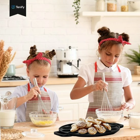 Tenify Poffertjespan - 19 Poffertjes - Incl. Bakkwast, Prikvork, Doseerfles & 2 Siliconen Wanten - Inductie - Elektrisch - Gietijzeren Pan - Poffertjesmaker - Afbeelding 10