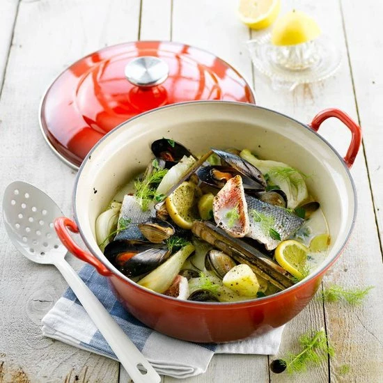 Le Creuset Faitout Braadpan - 4,9 L - Ø 28 Cm - Kersenrood - Afbeelding 3