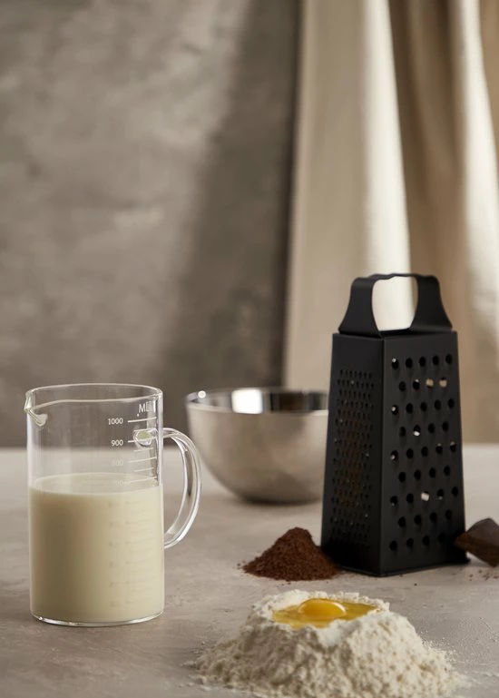 DAY Rasp - Rasp - Blokrasp - RVS - 4 Zijden - Keukenrasp - Kaasrasp - Handrasp - Zwart - Afbeelding 4